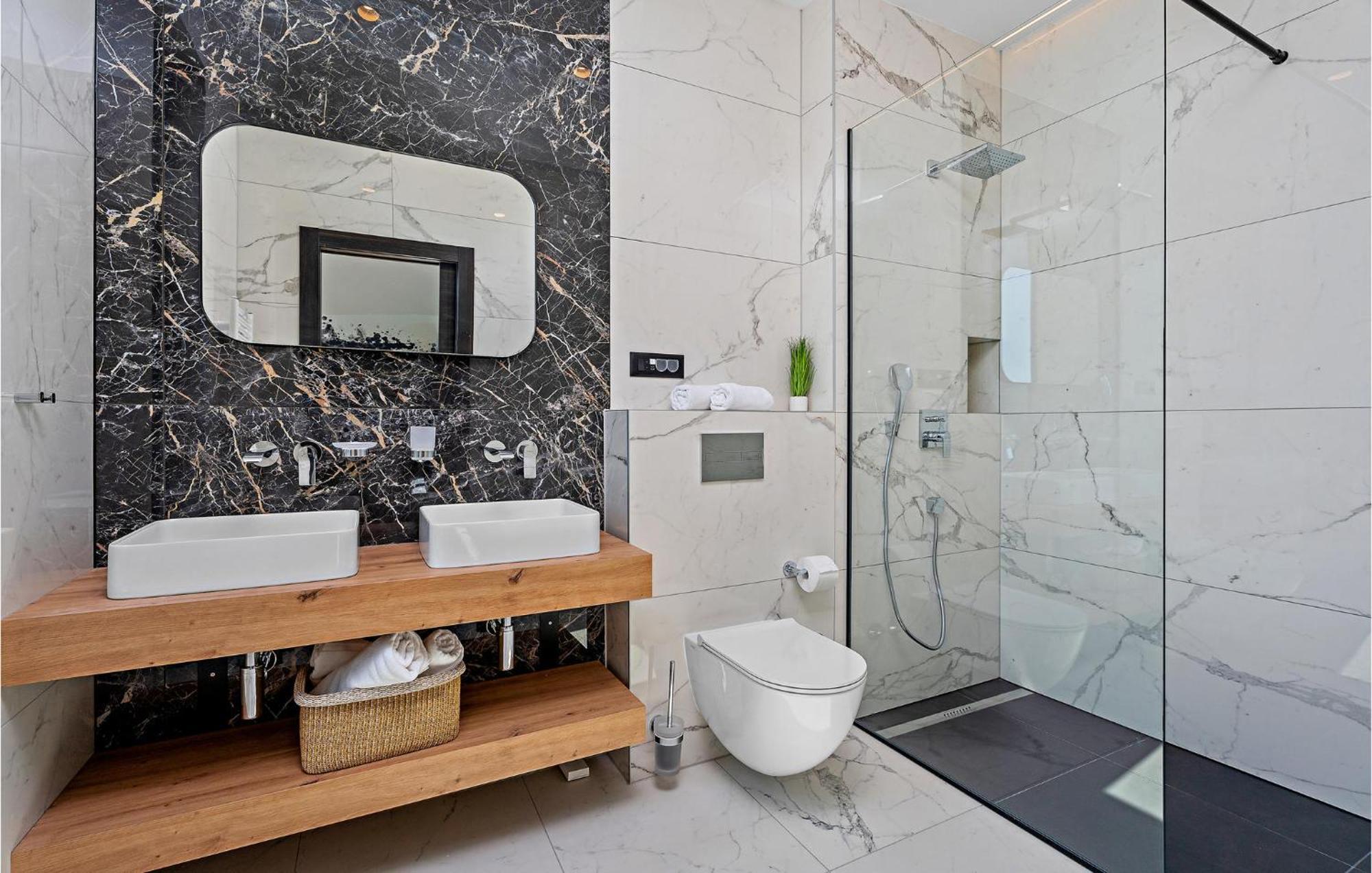 Beautiful Home In Omis With Kitchen Zewnętrze zdjęcie