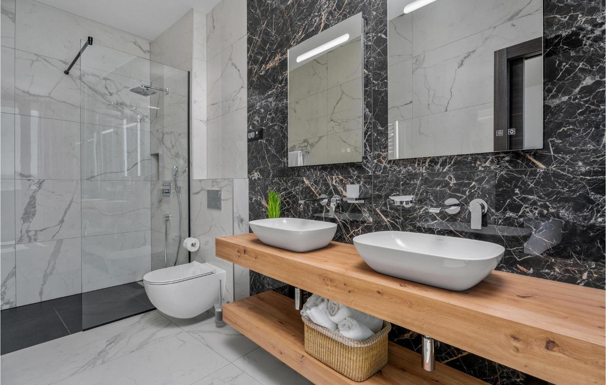 Beautiful Home In Omis With Kitchen Zewnętrze zdjęcie