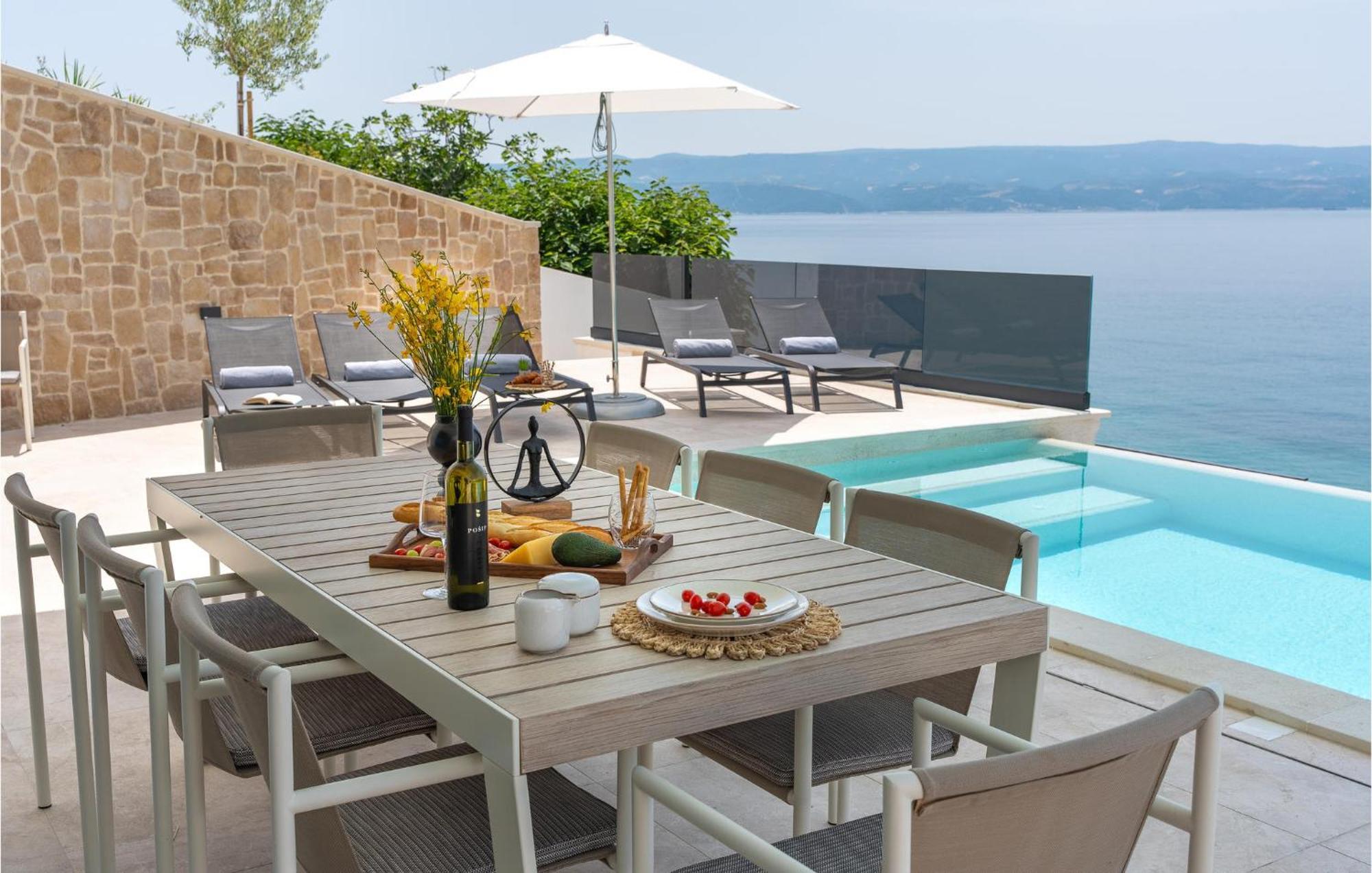 Beautiful Home In Omis With Kitchen Zewnętrze zdjęcie